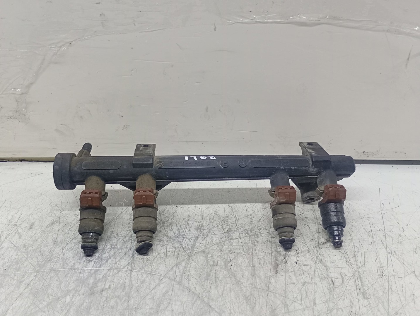 Rampa injectoare 047133319Q Skoda Fabia 6Y (1999 - 2004)