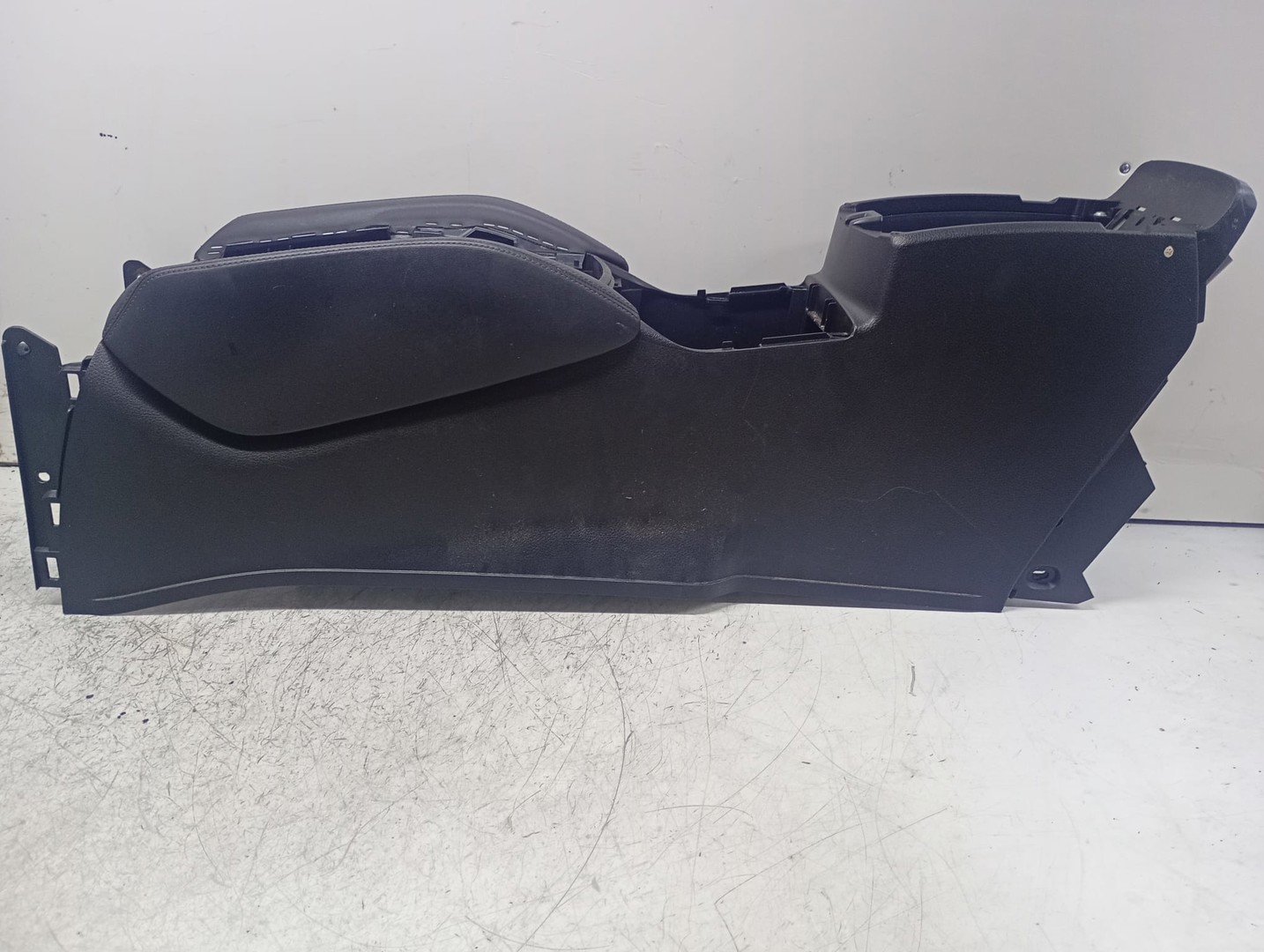 Consola centrala 969104Ce0a Nissan X-Trail T32 (2013 - 2020)