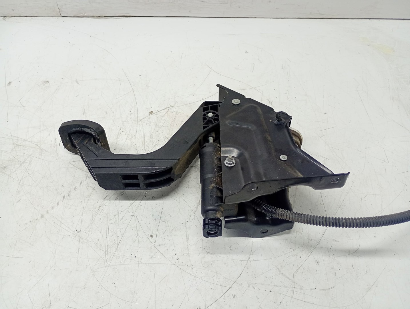 Pedala ambreiaj 1036776 Mercedes Benz Sprinter 906 (2006 - 2013)