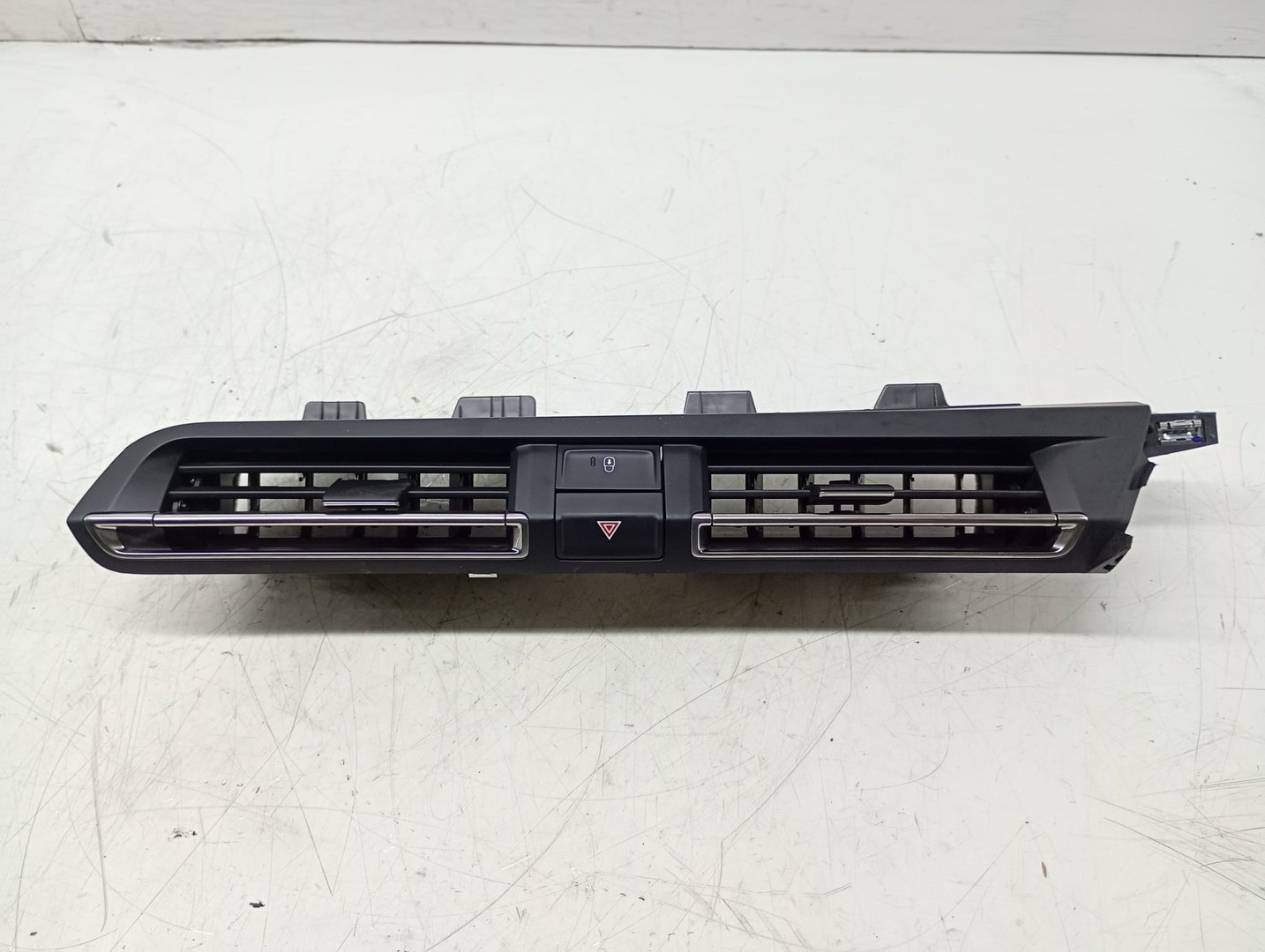 Grila ventilatie 9813436277 Peugeot 508 2 (2018 - 2020)