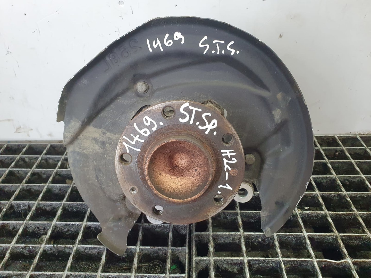 Fuzeta stanga spate Peugeot 508 2 (2018 - 2020)