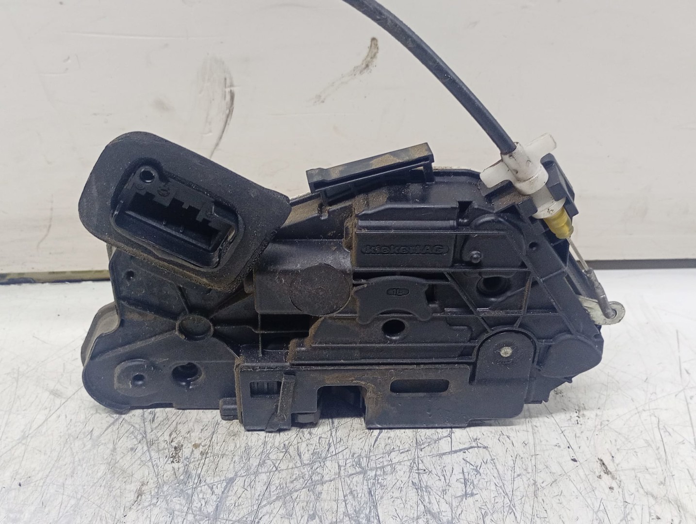 Broasca stanga fata 5K1837015 Volkswagen Golf 6 (2008 - 2015)