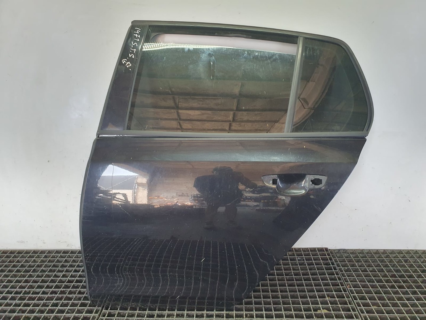 Usa stanga spate 5k6833311 Volkswagen Golf 6 (2008 - 2015)