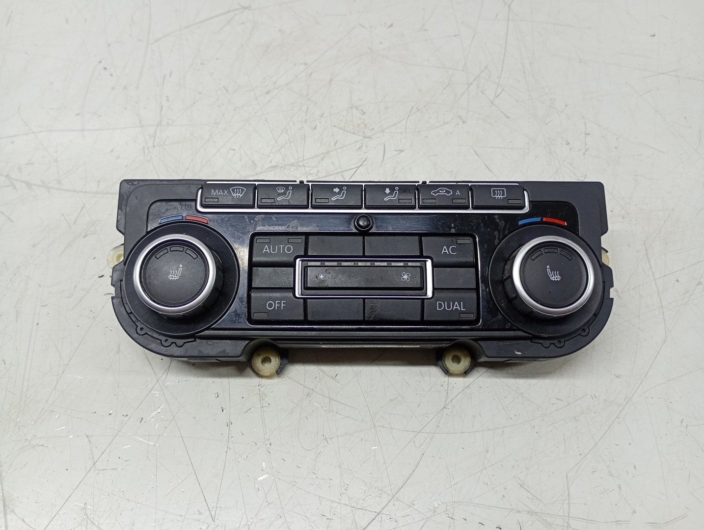 Panou clima ac 5k0907044ak Volkswagen Golf 6 (2008 - 2015)