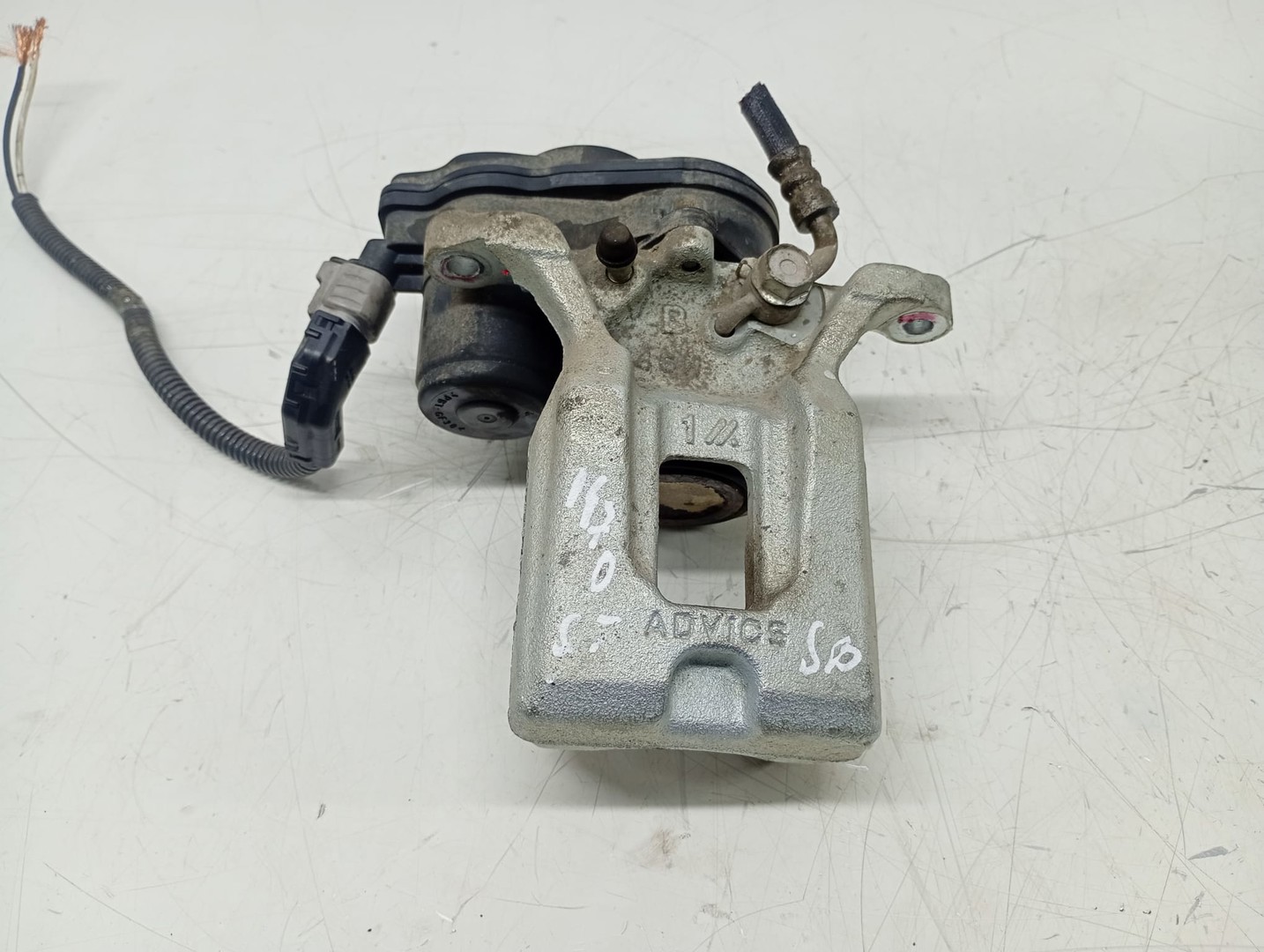 Etrier electric stanga spate Toyota RAV4 5 (XA50) (facelift) (2019 - 2026)