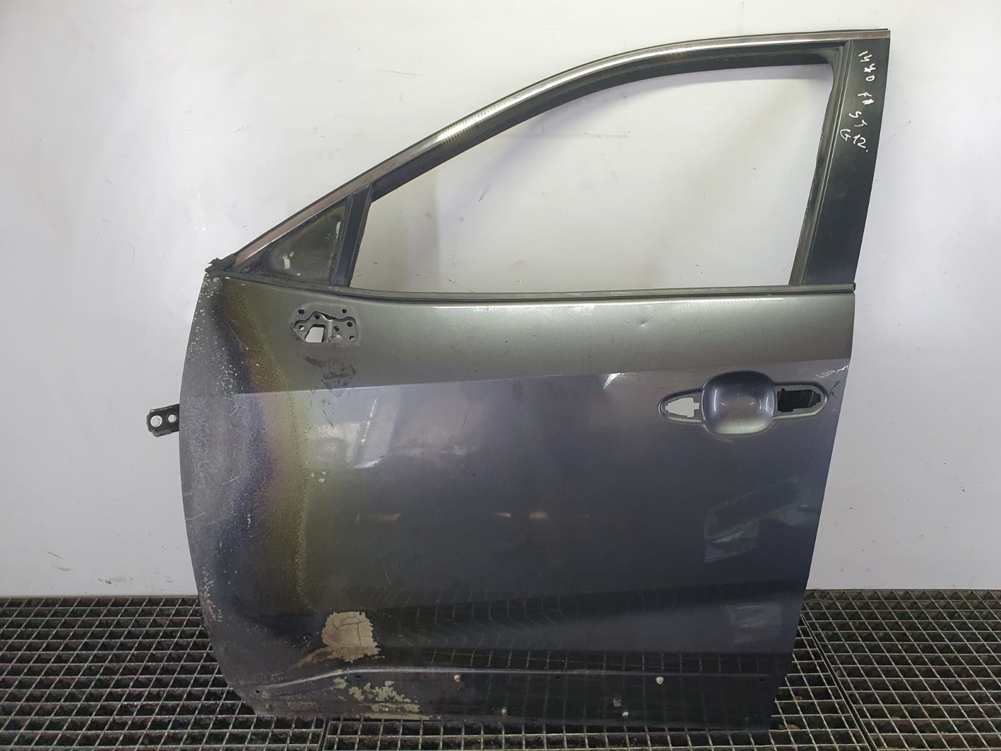 Usa stanga fata cu defect Toyota RAV4 5 (XA50) (facelift) (2019 - 2026)