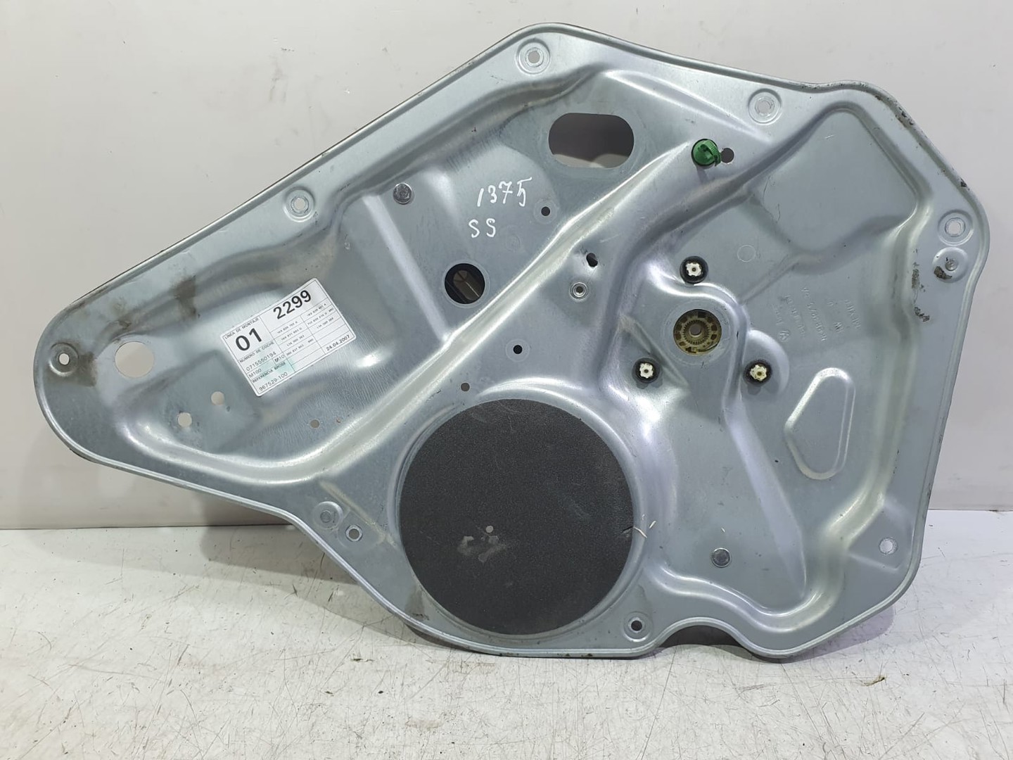 Macara geam stanga spate 1k9839755a Volkswagen Golf 5 (2003 - 2009)
