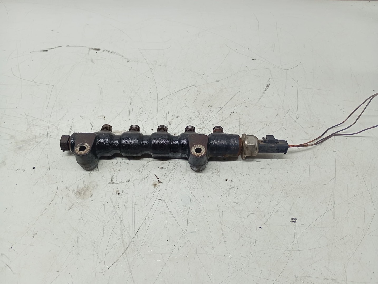 Rampa injectoare 9654592680 Peugeot 307 1 (facelift) (2005 - 2008)