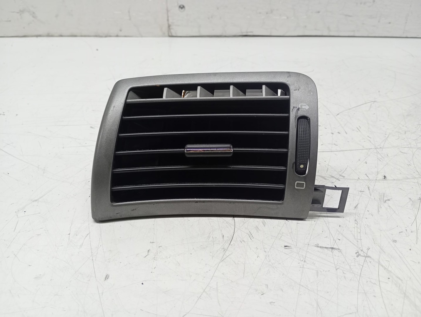 Grila ventilatie 9644589577 Peugeot 407 1 (2004 - 2010)