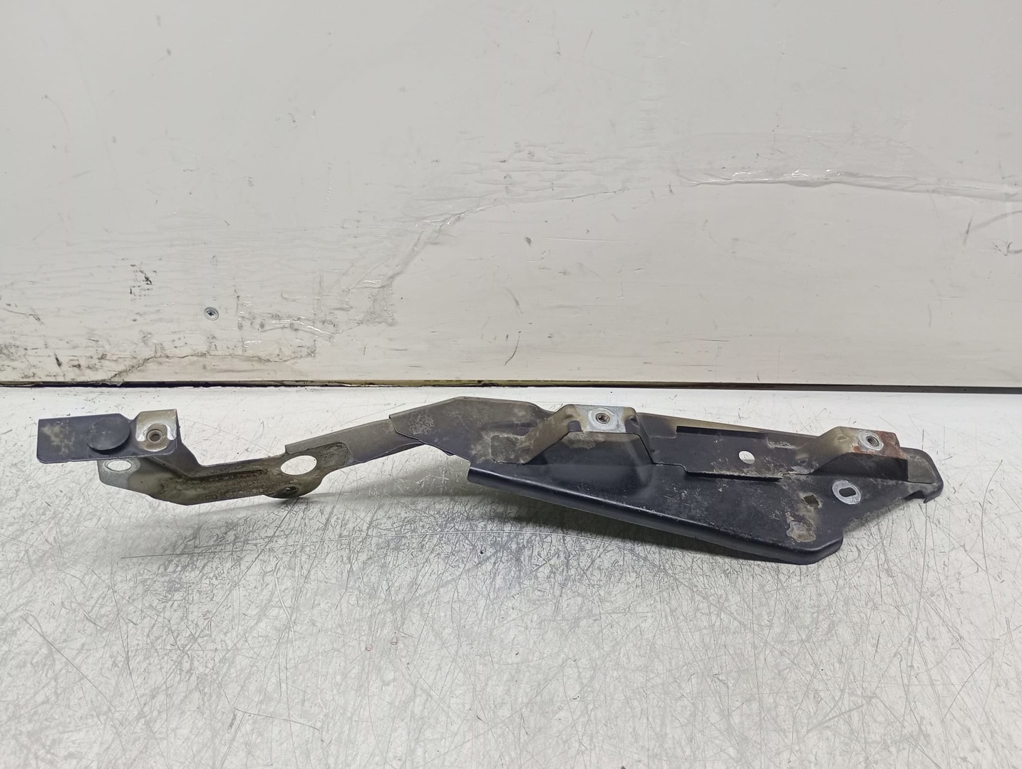Suport far 016693D04 Citroen C4 Picasso 2 (2013 - 2017)