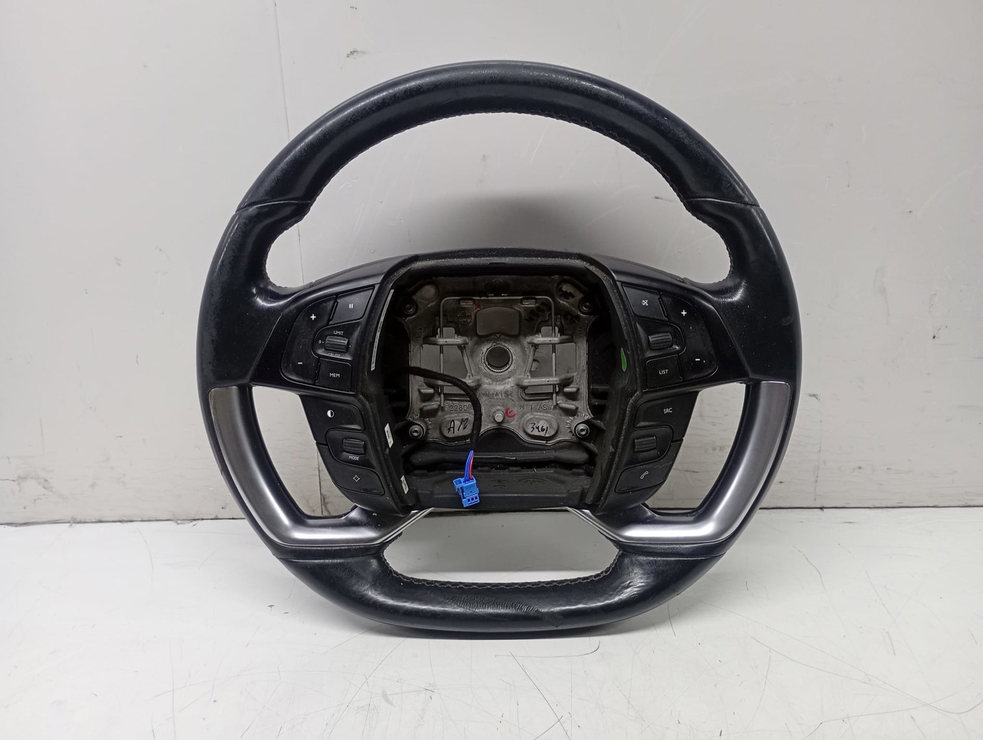Volan in 4 spite cu comenzi 6228092 Citroen C4 Picasso 2 (2013 - 2017)