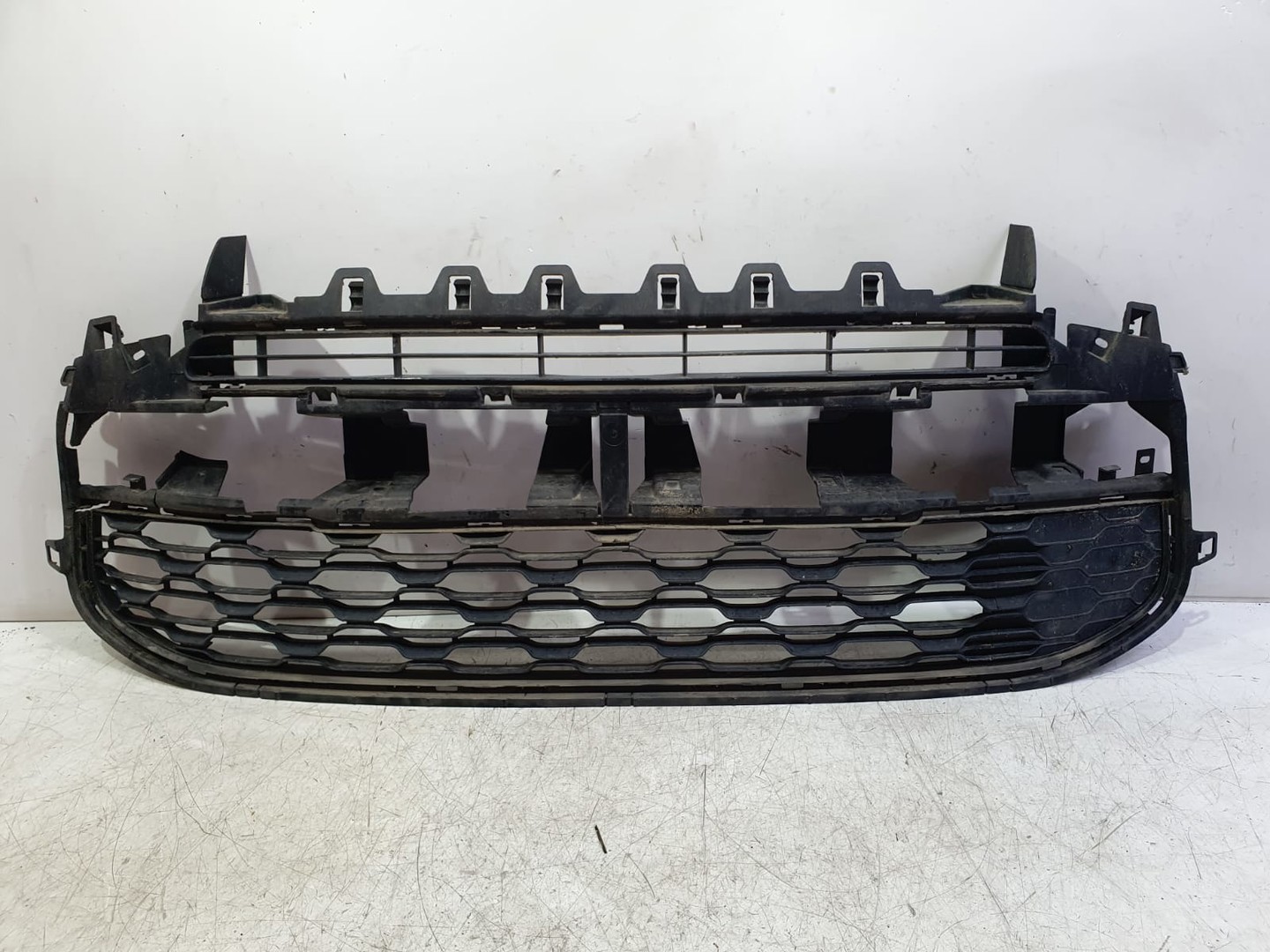 Grila bara fata aa36427650 a0006c02 Citroen C4 Picasso 2 (2013 - 2017)