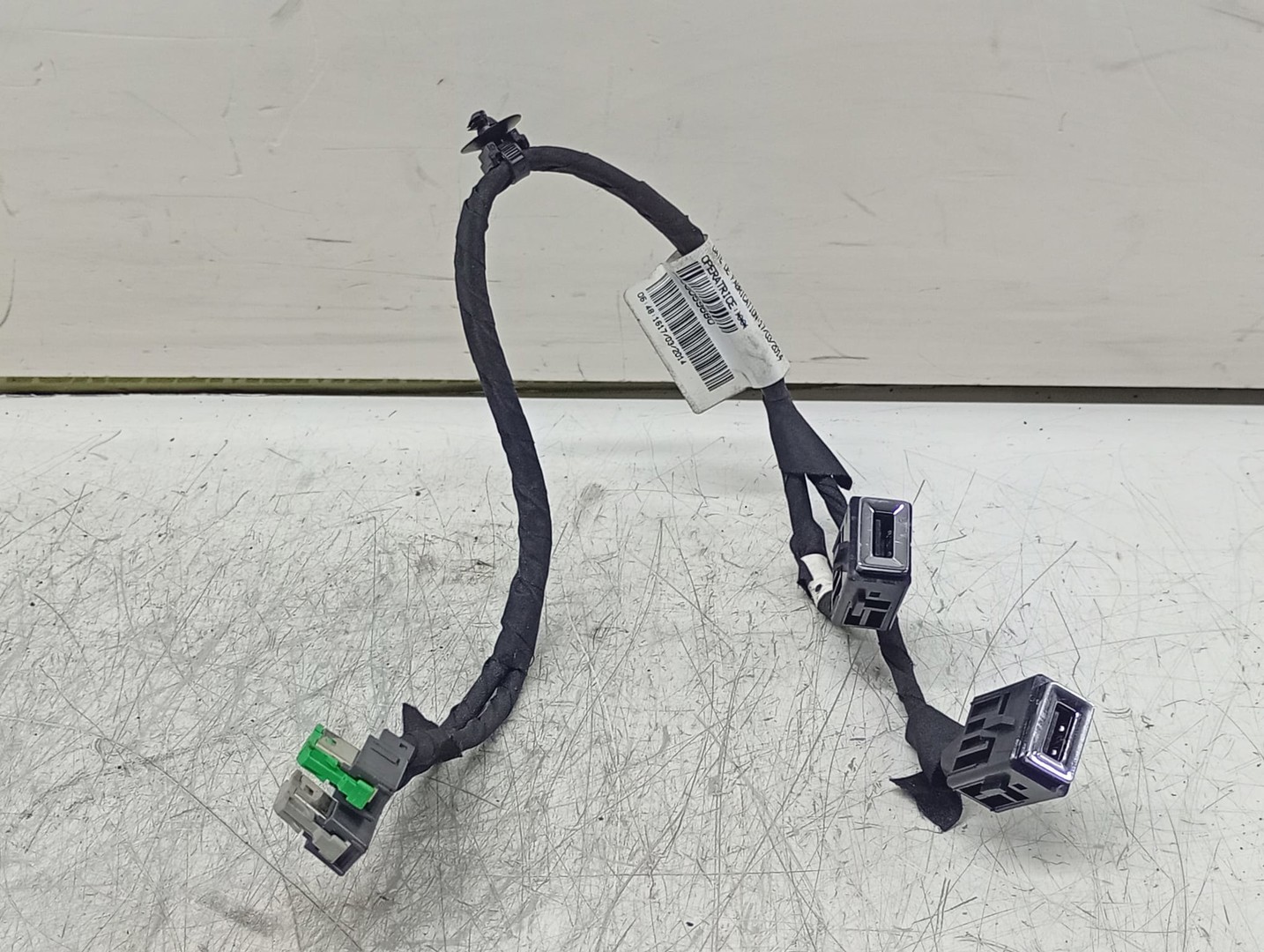 Slot USB 9806059680 Citroen C4 Picasso 2 (2013 - 2017)