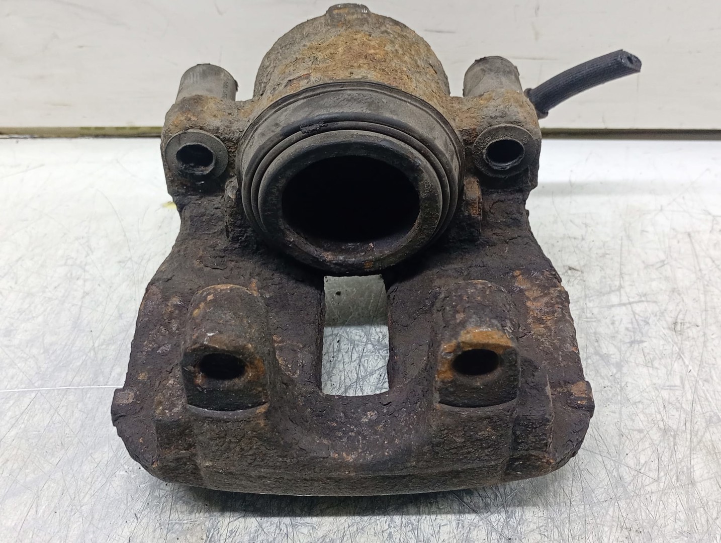 Etrier dreapta fata Citroen C4 Picasso 2 (2013 - 2017)