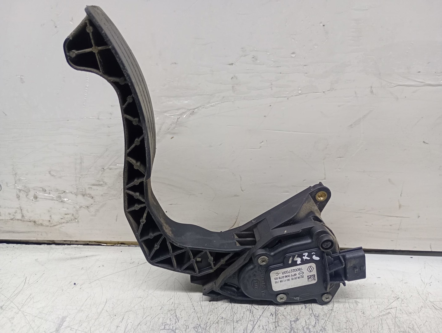 Pedala acceleratie 180022703R-c Dacia Sandero 2 (2013 - 2016)