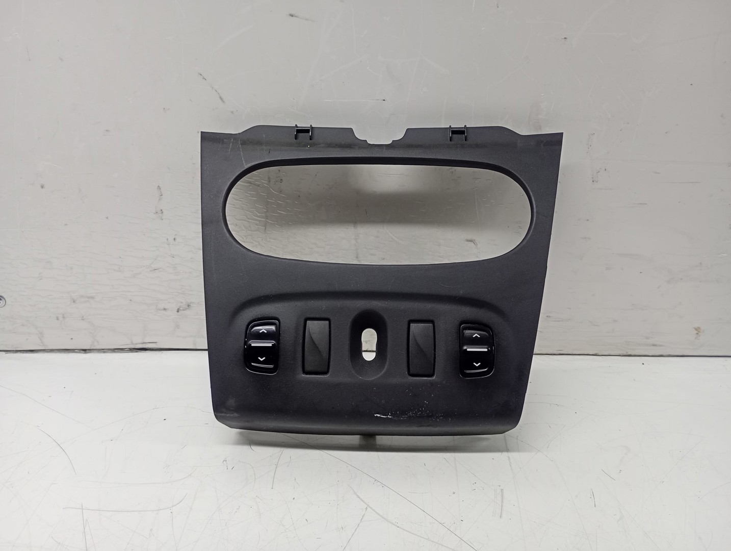 Ornament bord 275009384r Dacia Sandero 2 (2013 - 2016)