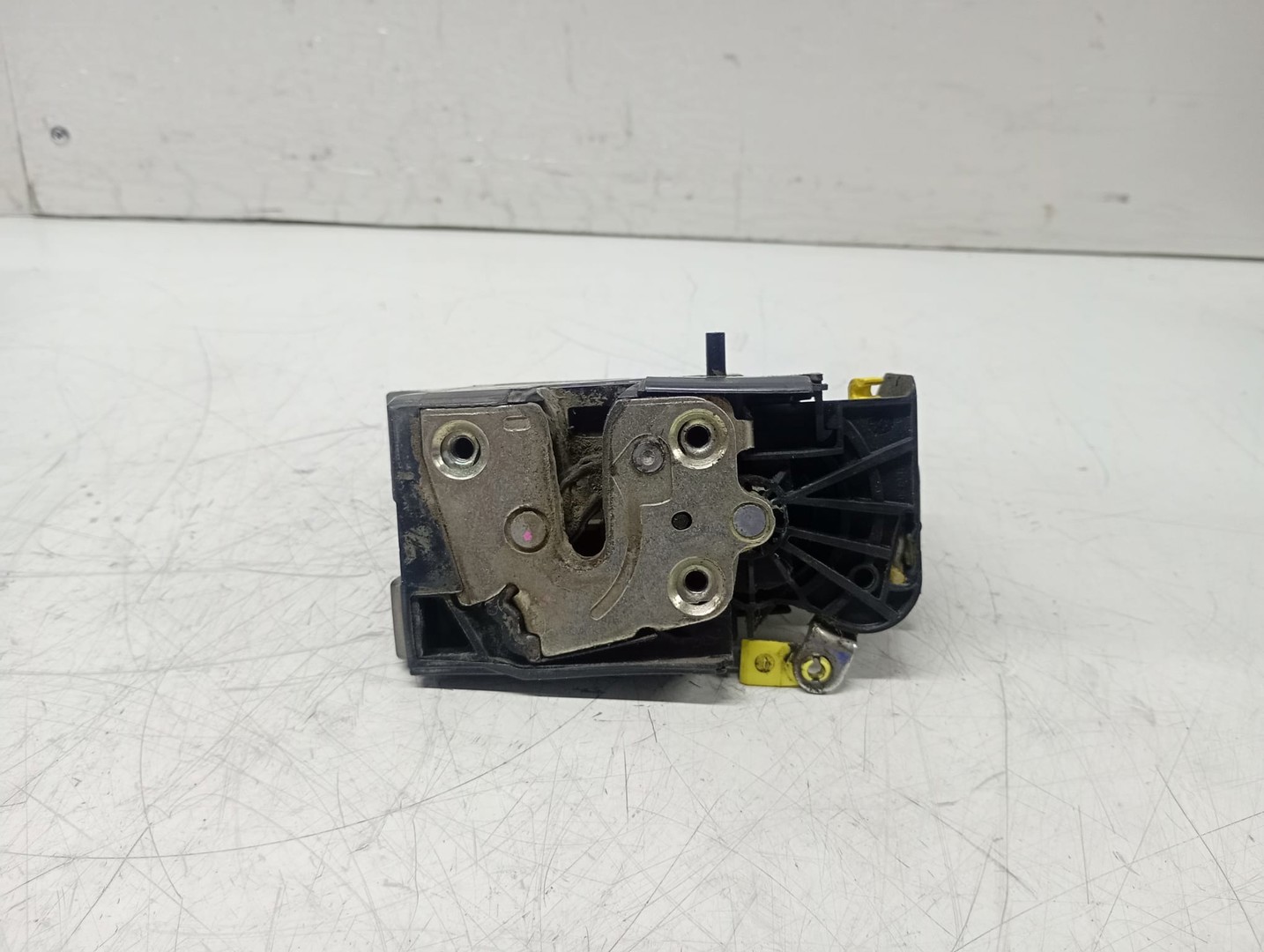 Broasca stanga spate 825033585rf Dacia Sandero 2 (2013 - 2016)