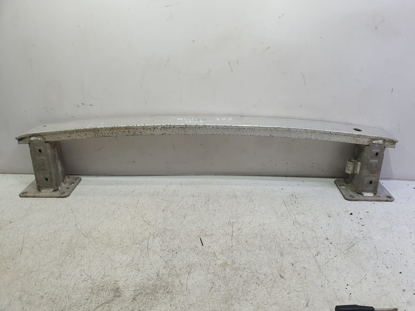 Armatura bara spate 9677366080 Peugeot 308 T9 (2013 - 2017)