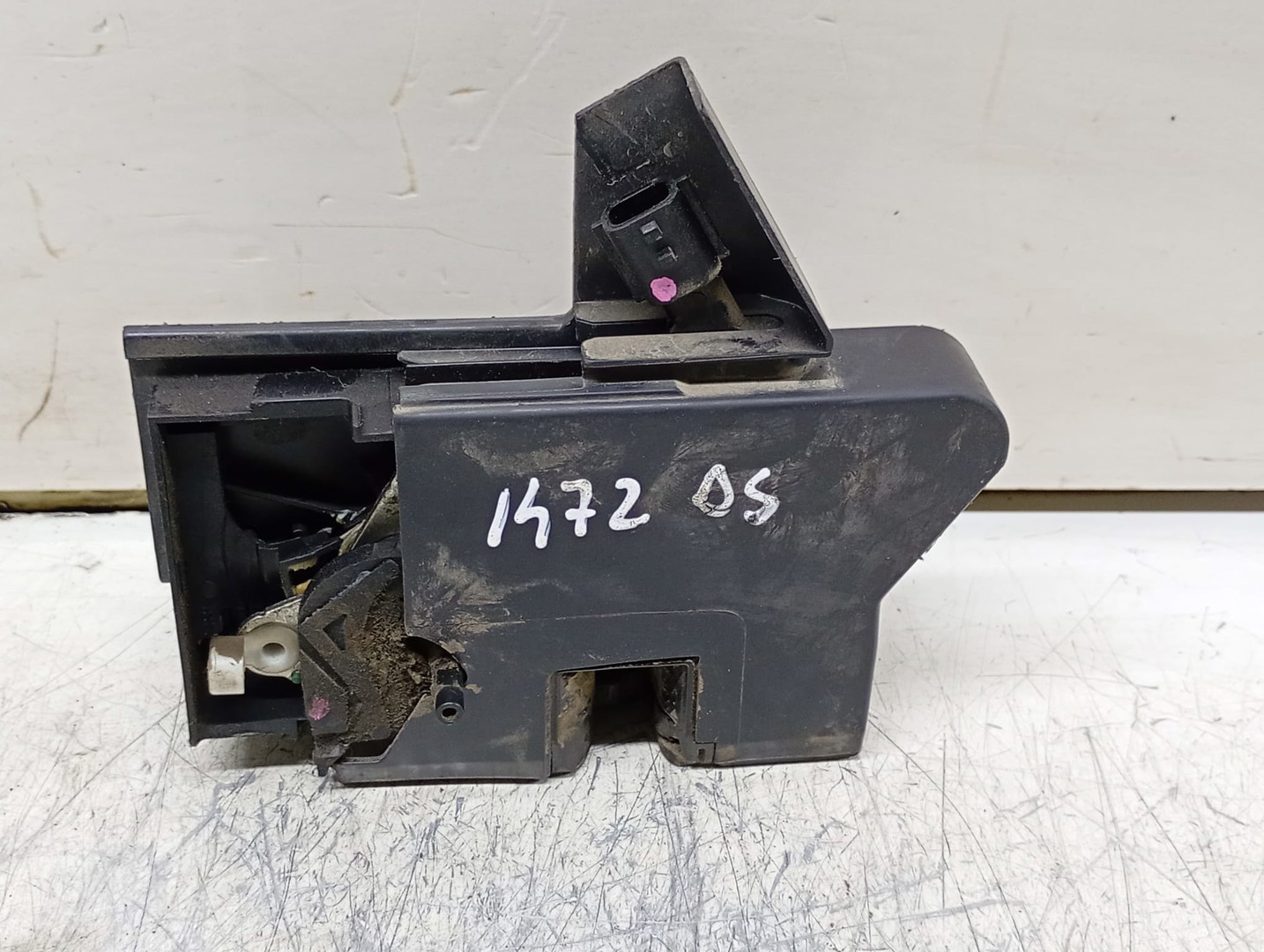 Broasca dreapta spate 825022281RF Dacia Sandero 2 (2013 - 2016)