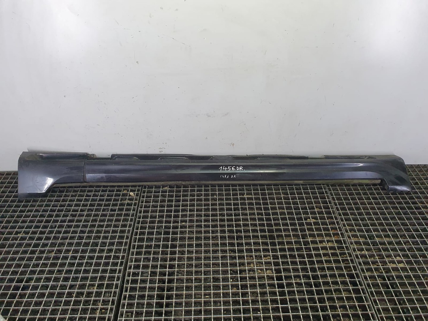 Prag stanga 39873028 30744250 Volvo S80 2 (2th facelift) (2013 - 2020)