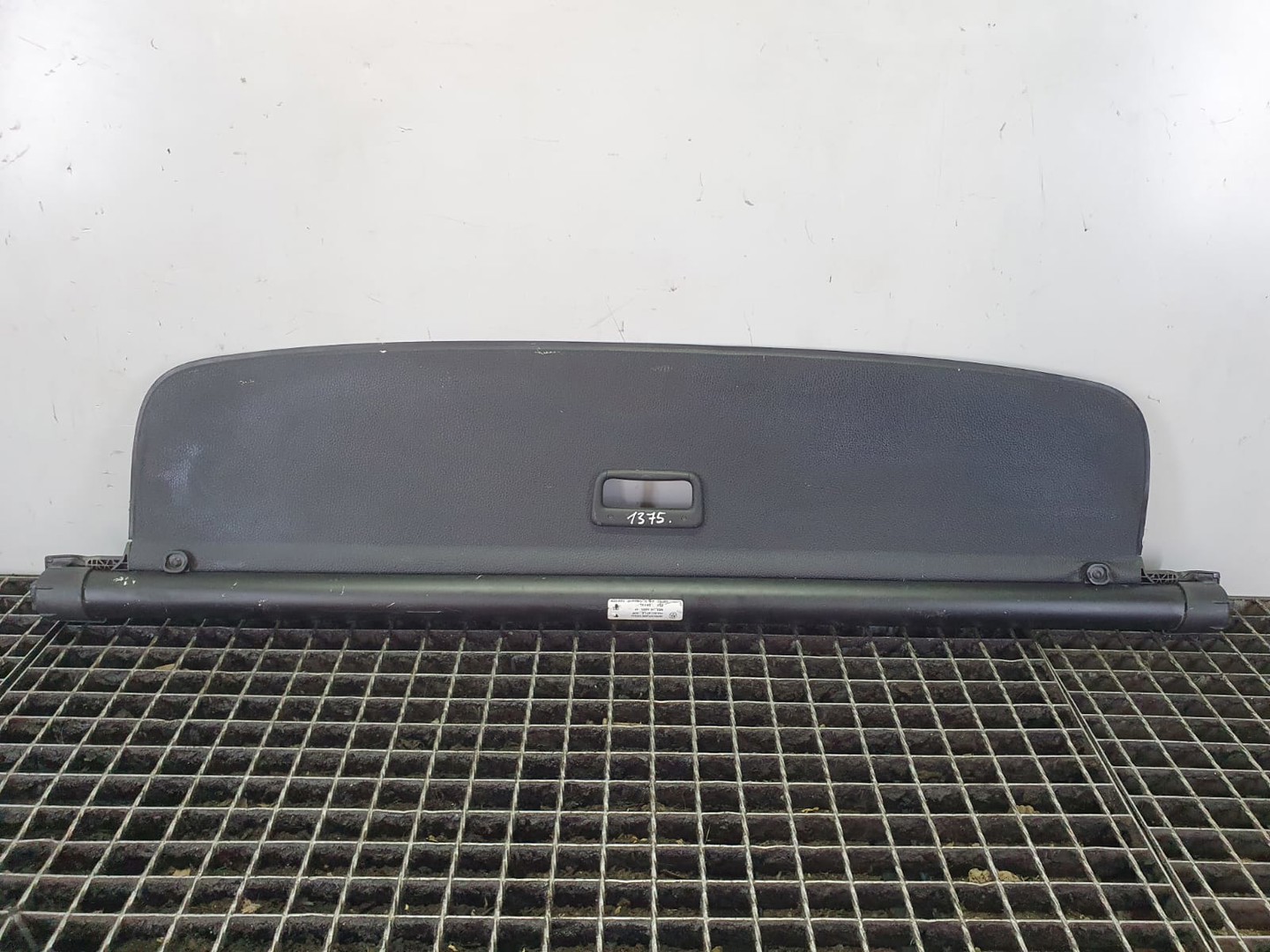 Rulou portbagaj 1k9867871a Volkswagen Golf 5 (2003 - 2009)
