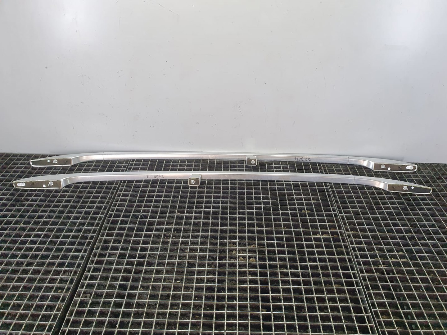 Bara longitudinala 3c9860034 3c9860033 Volkswagen Passat B6 (2005 - 2010)