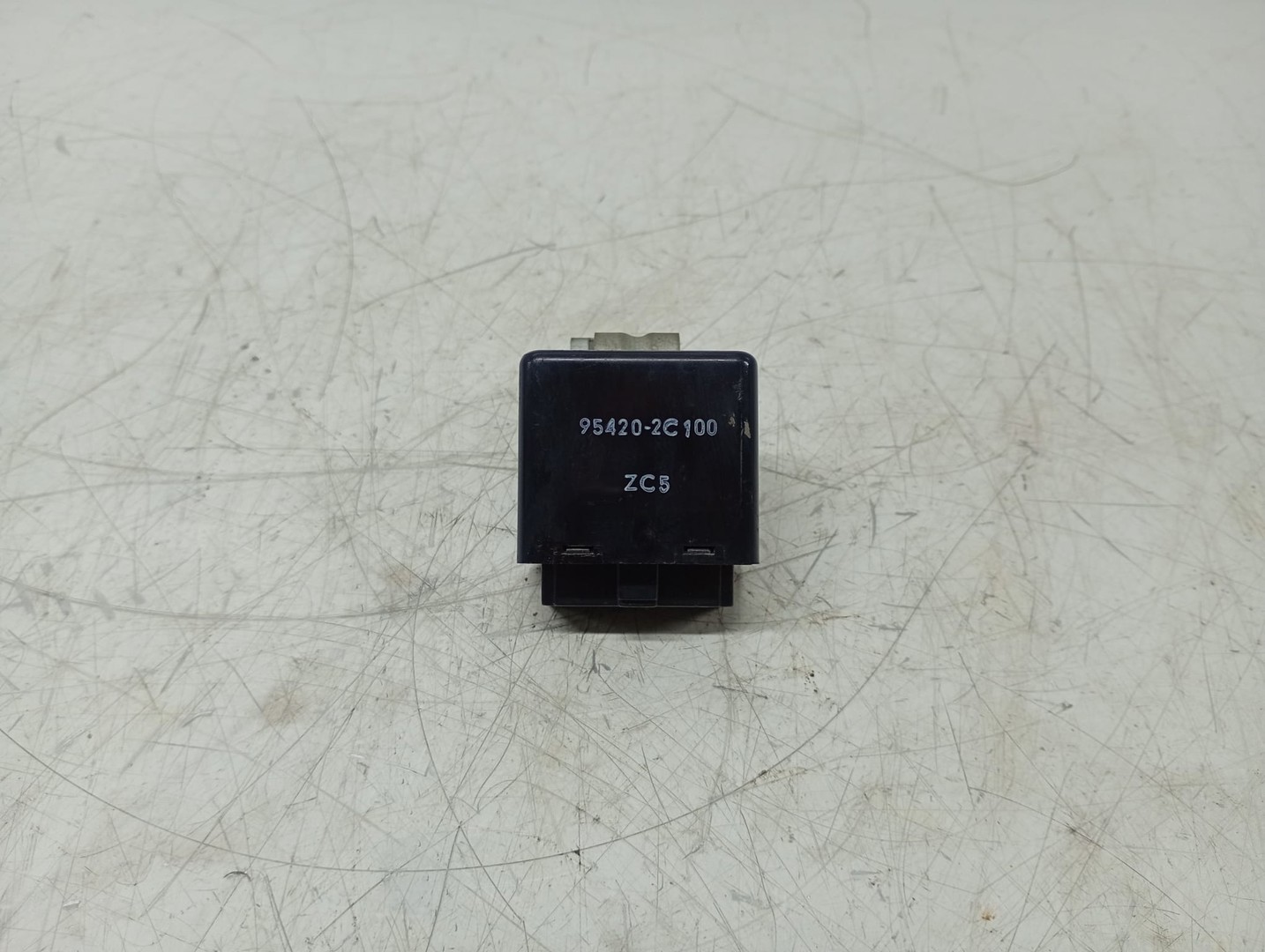 Modul releu 954202c100 Hyundai Coupe GK (2001 - 2005)