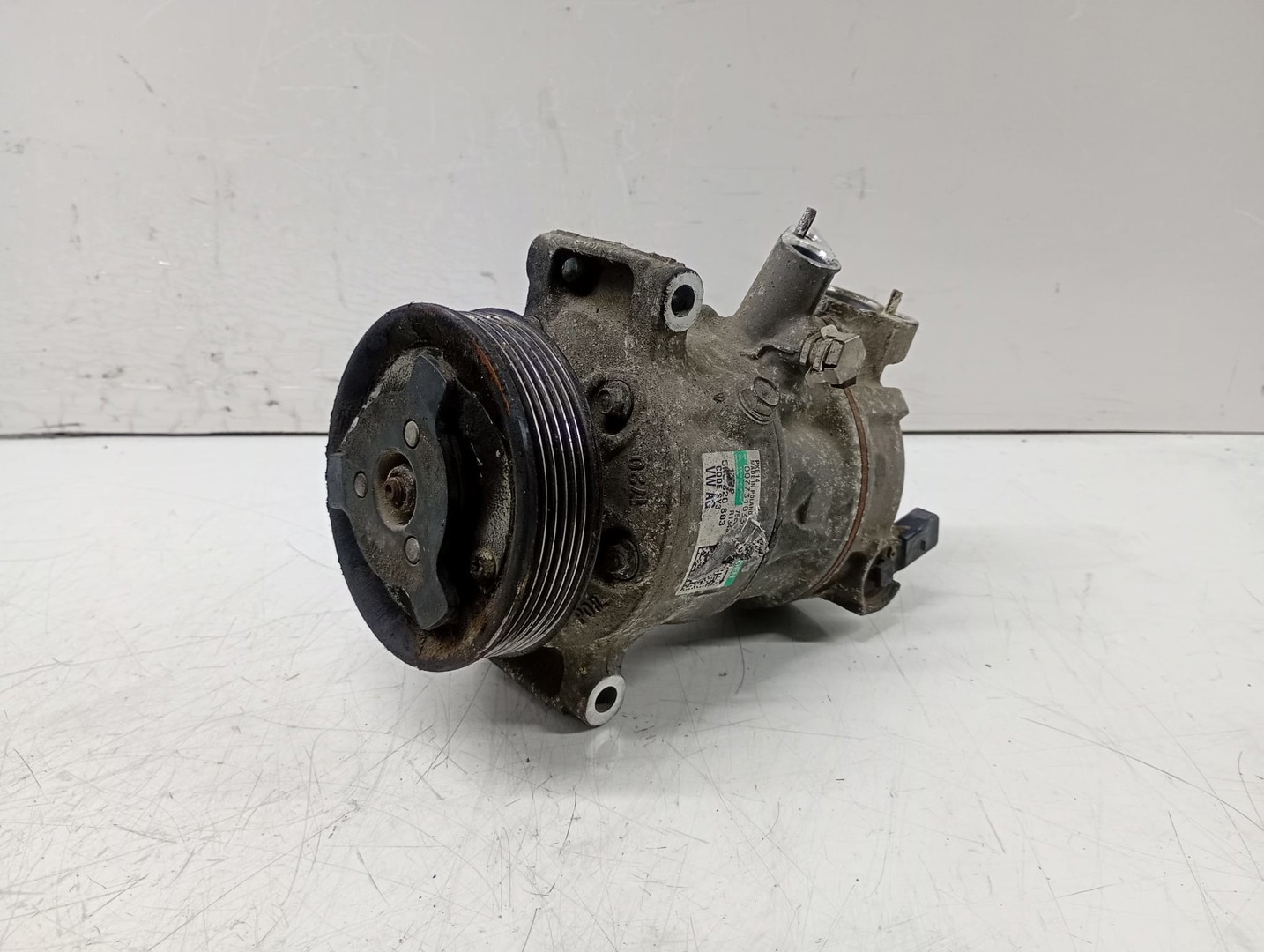 Compresor clima ac 5k0820803 Volkswagen Golf 6 (2008 - 2015)