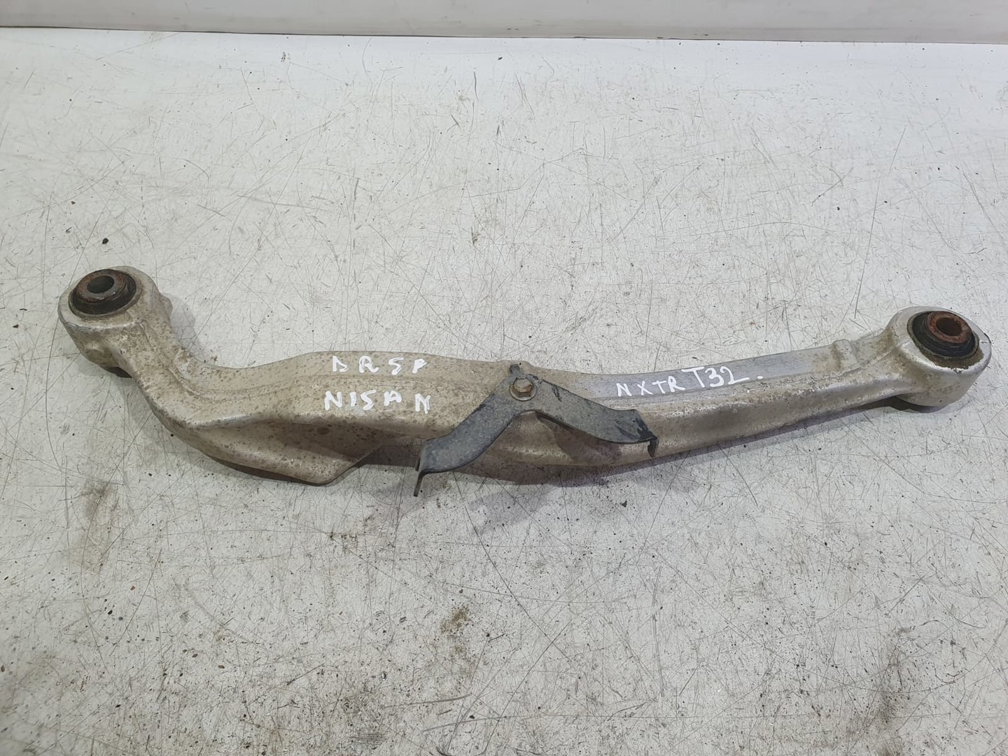 Brat suspensie spate Nissan X-Trail T32 (2013 - 2020)