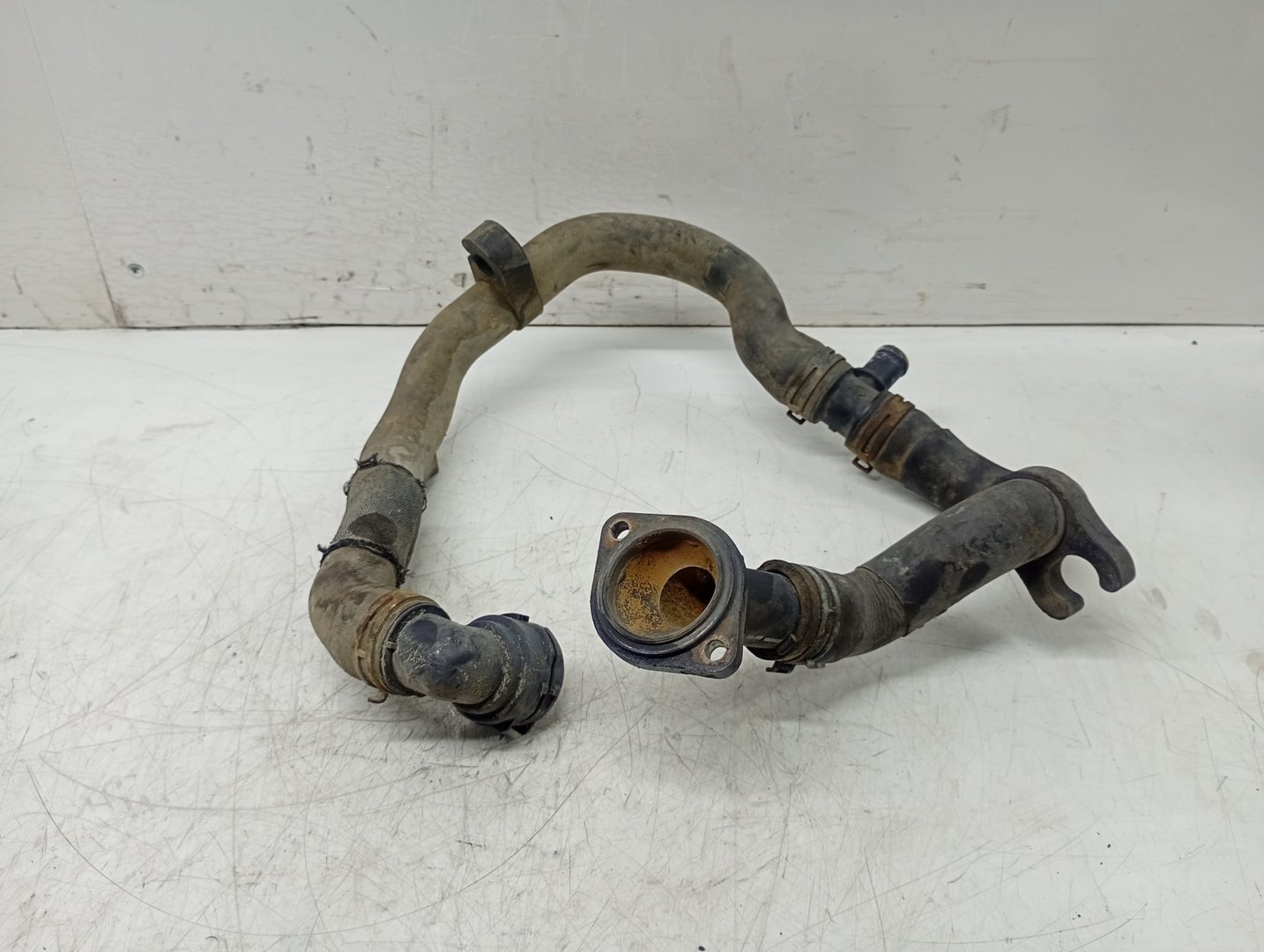 Furtun apa 045121121a Volkswagen Polo 4 (9N) (2001 - 2005)