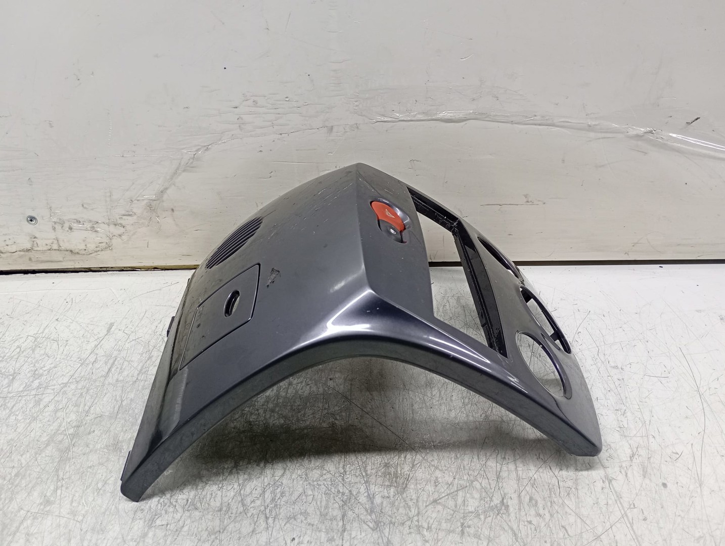 Ornament bord 8200407847 Renault Clio 3 (2005 - 2009)
