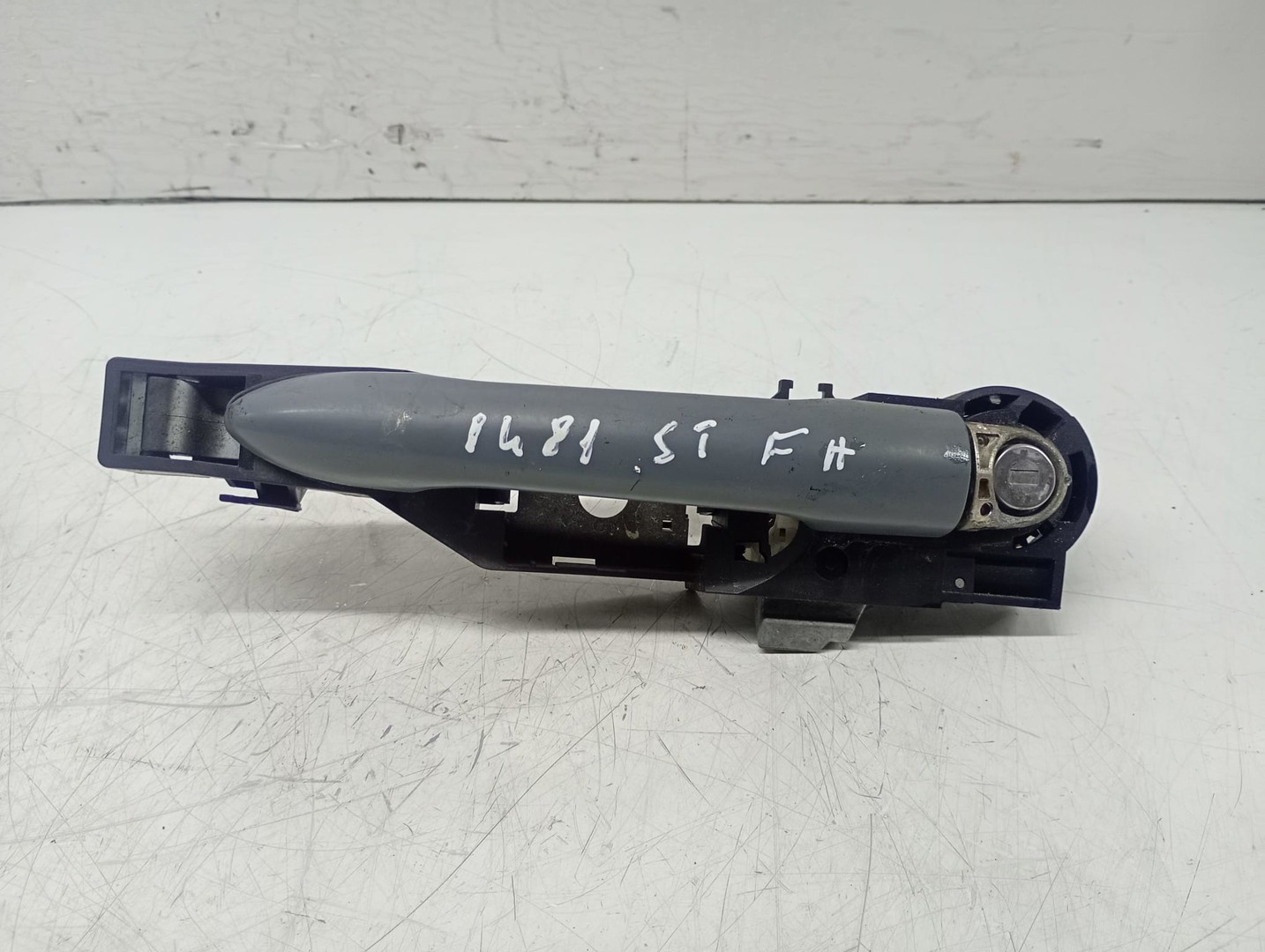 Maner exterior stanga fata Renault Clio 3 (2005 - 2009)
