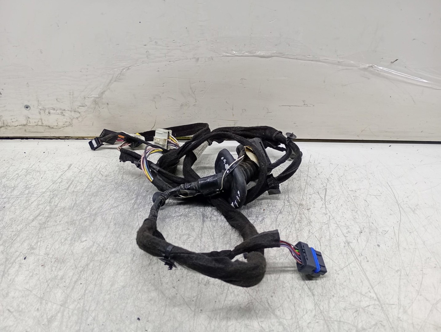 Cablaj electric usa fata stanga 8200504970-D Renault Clio 3 (2005 - 2009)