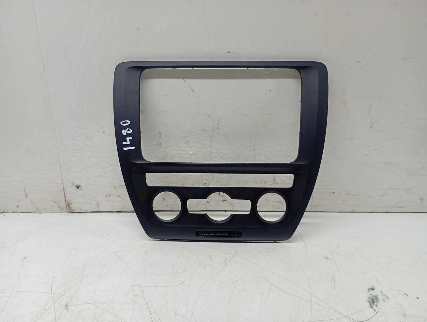 Ornament bord 5c6858071 Volkswagen Jetta 6 (2010 - 2014)
