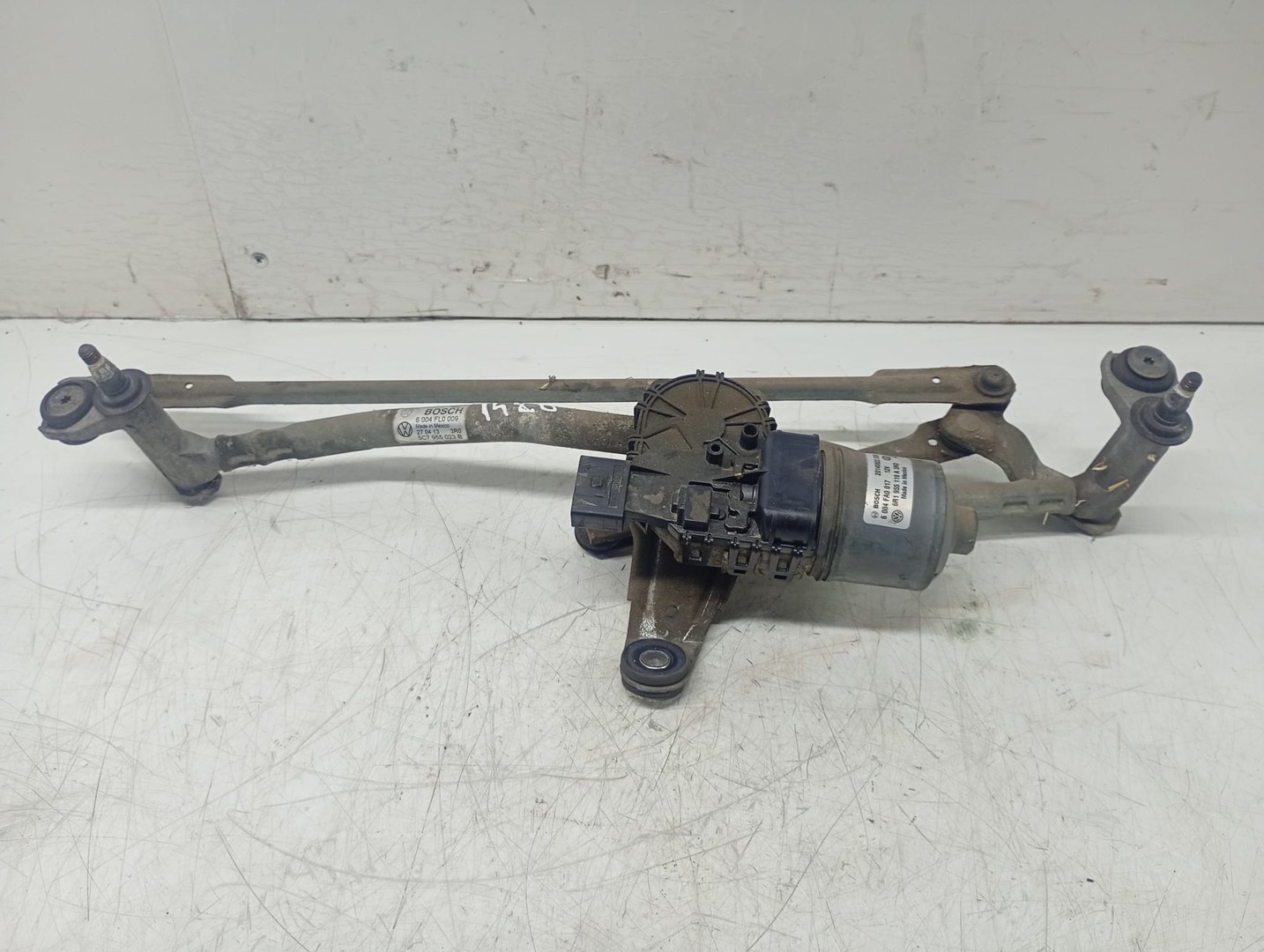 Ansamblu stergatoare parbriz 6r1955199a Volkswagen Jetta 6 (2010 - 2014)
