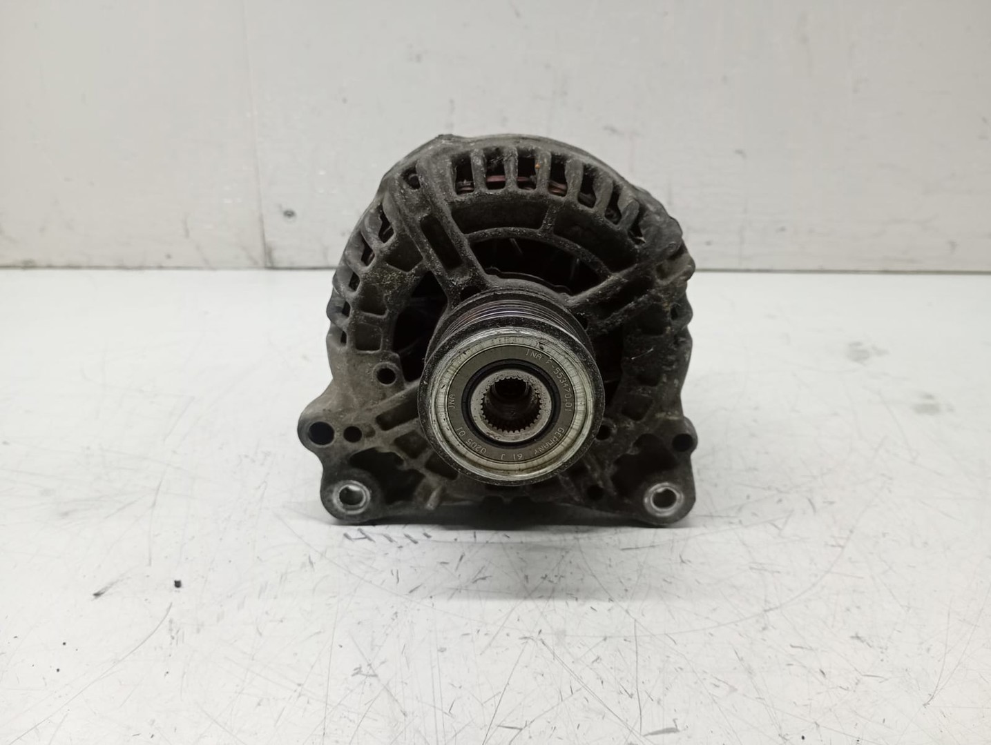 Alternator Volkswagen Jetta 6 (2010 - 2014)