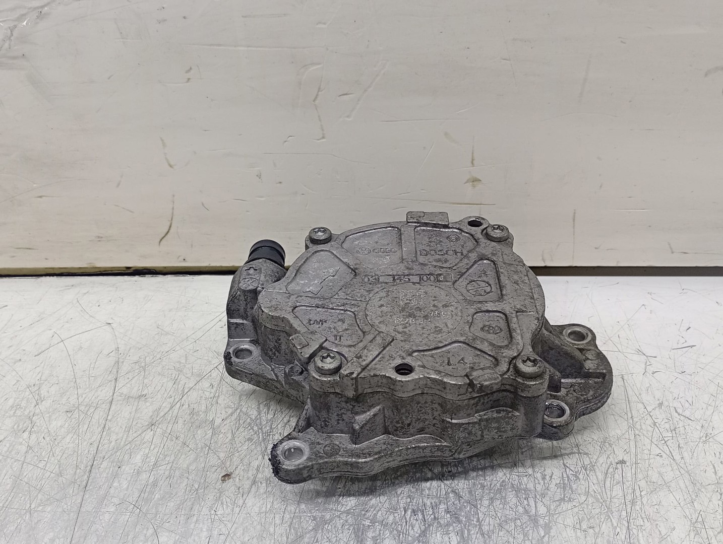 Pompa vacuum 03L145100 Volkswagen Jetta 6 (2010 - 2014)