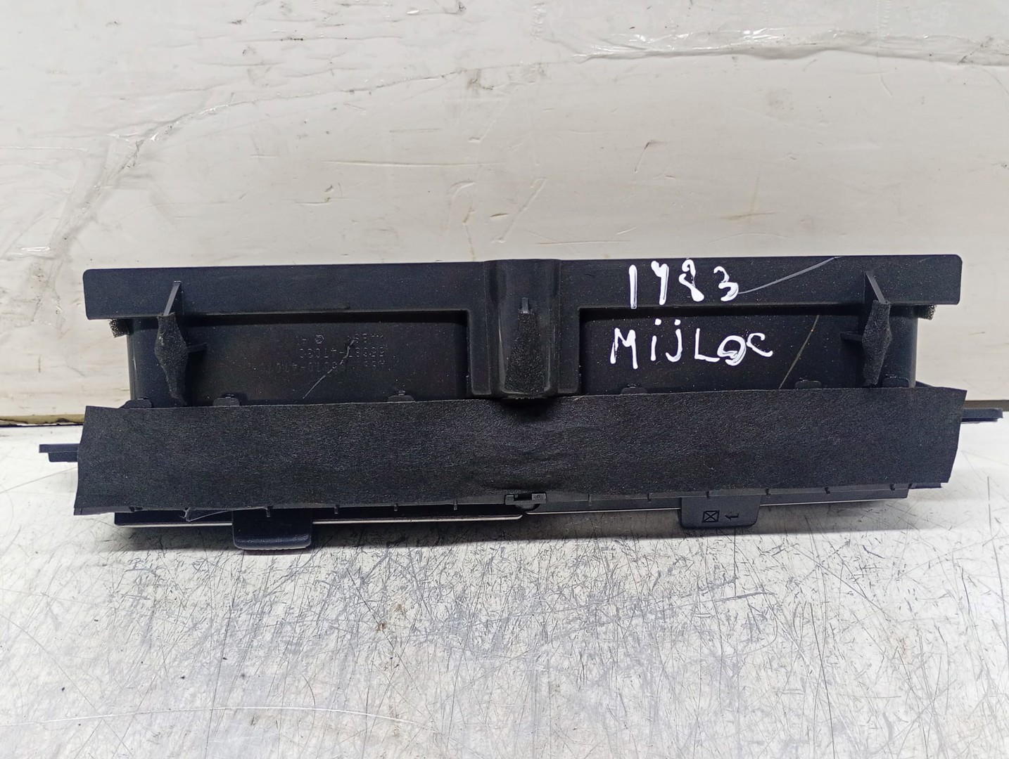 Grila ventilatie bord 55687-47030 Toyota Prius XW30 (2009 - 2011)