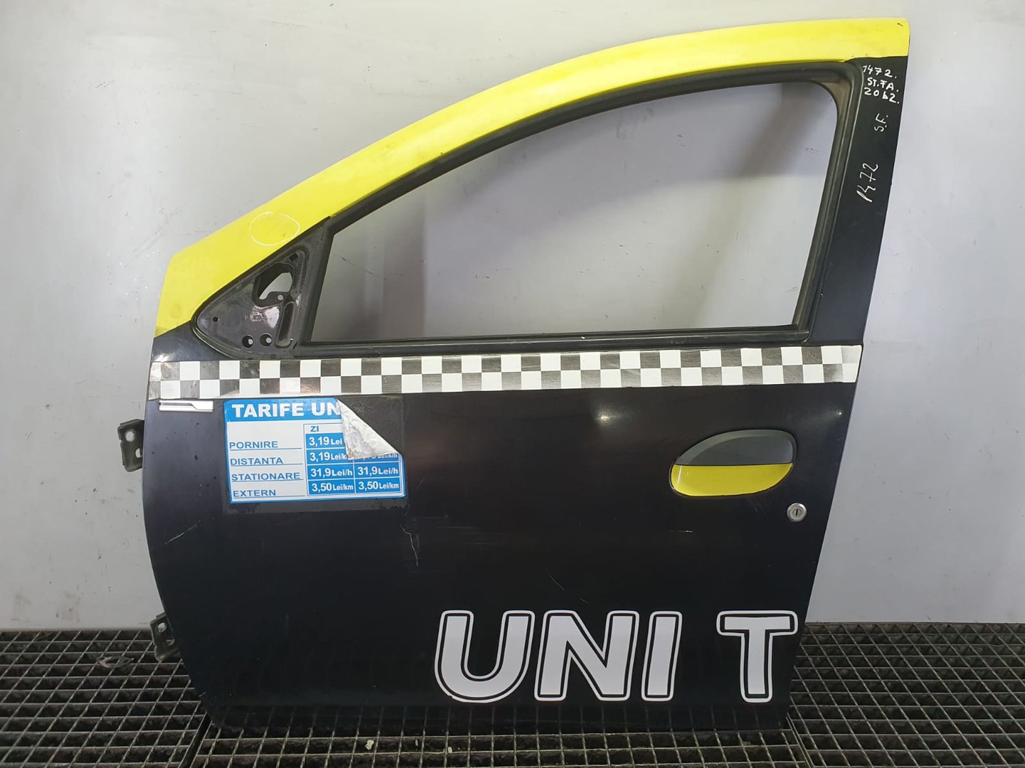 Usa stanga fata Dacia Sandero 2 (2013 - 2016)
