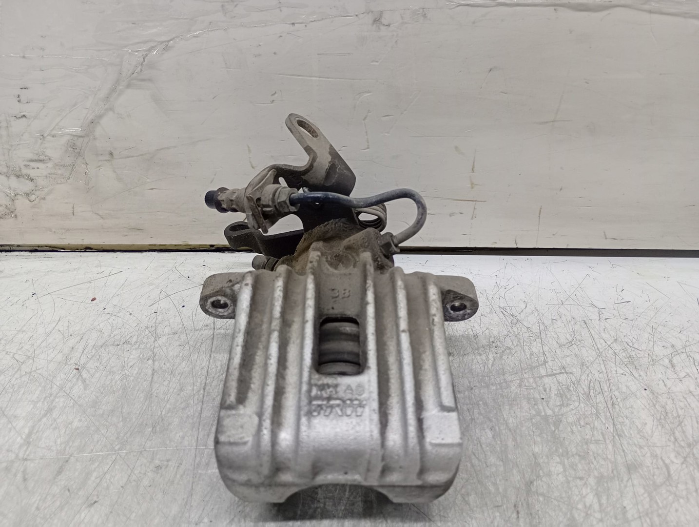 Etrier dreapta spate Volkswagen Jetta 6 (2010 - 2014)