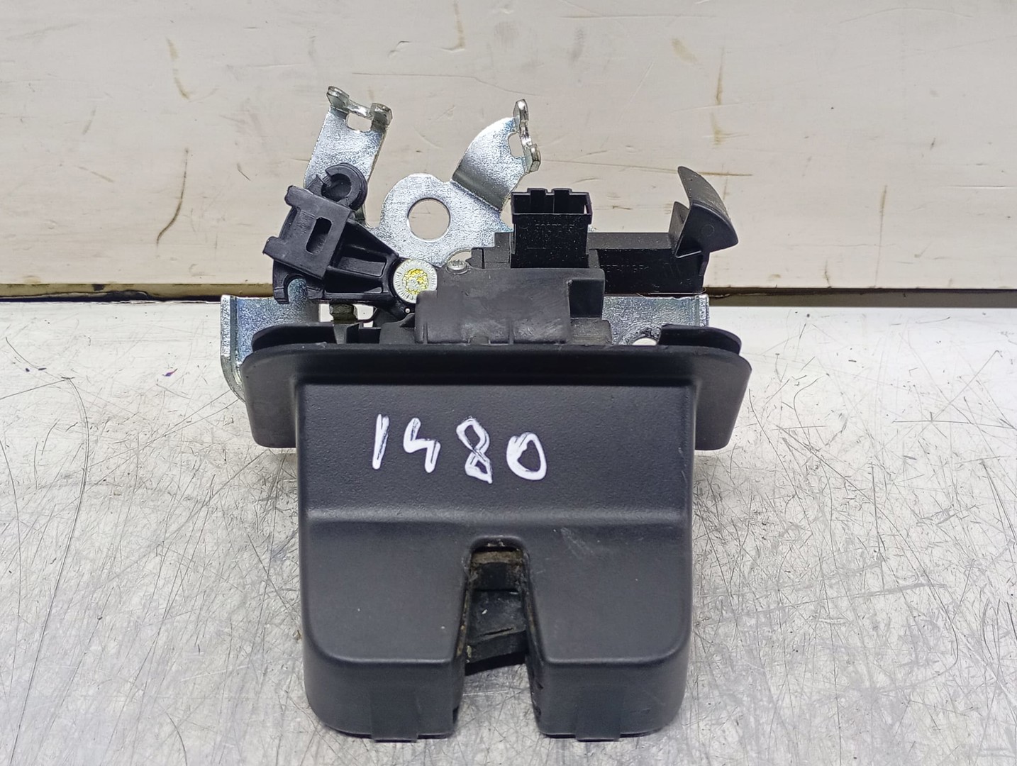 Broasca haion 5C6827520B Volkswagen Jetta 6 (2010 - 2014)