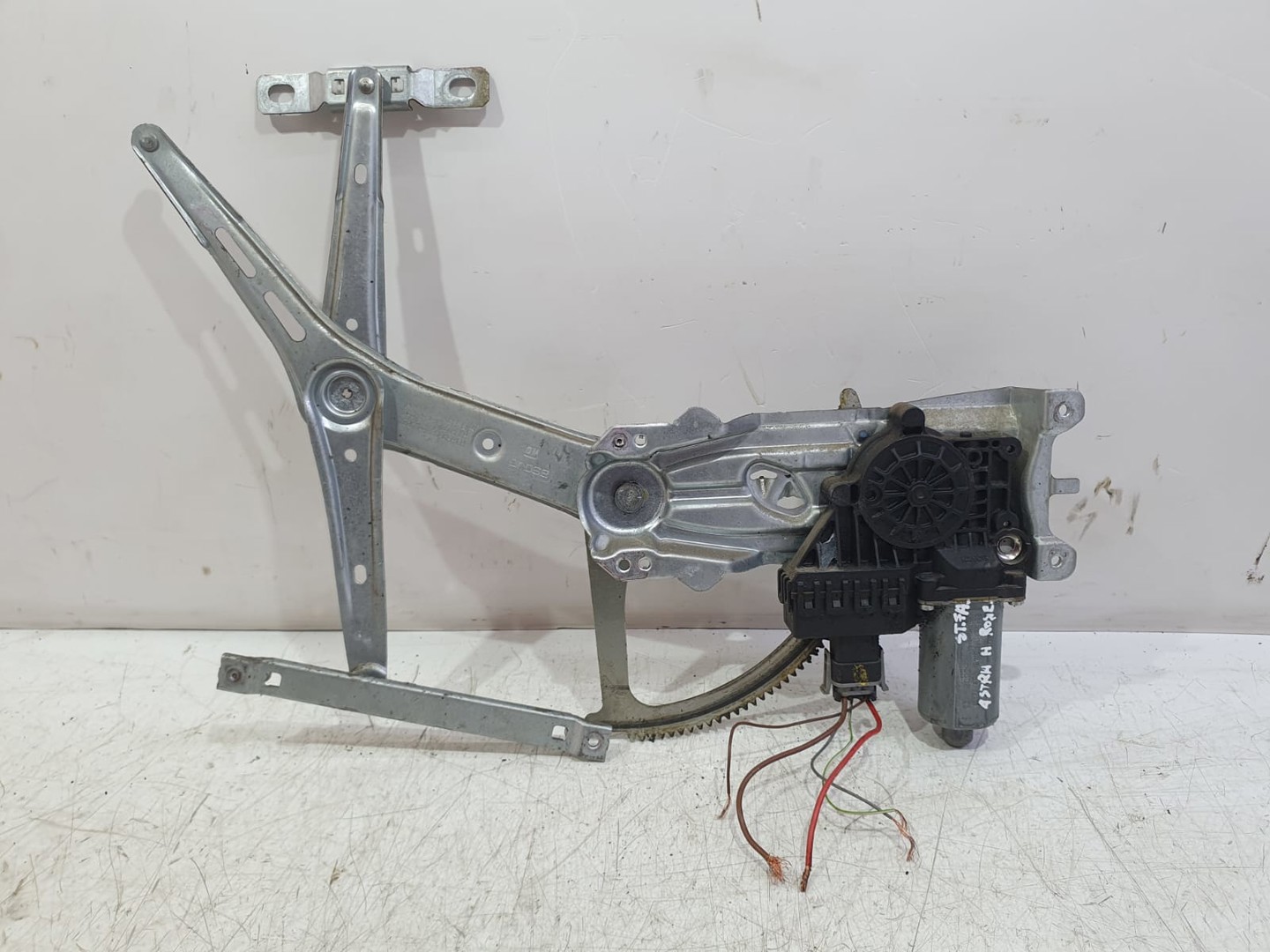 Macara geam stanga fata 0130821988 Opel Astra H (2004 - 2007)