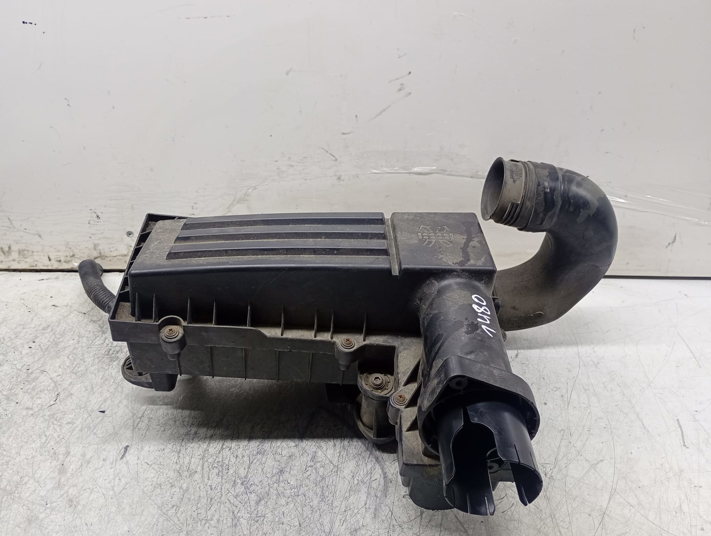 Carcasa filtru aer 3C0129607BF Volkswagen Jetta 6 (2010 - 2014)
