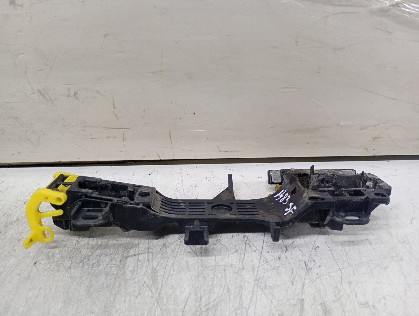 Suport maner exterior stanga fata Toyota Prius XW30 (2009 - 2011)