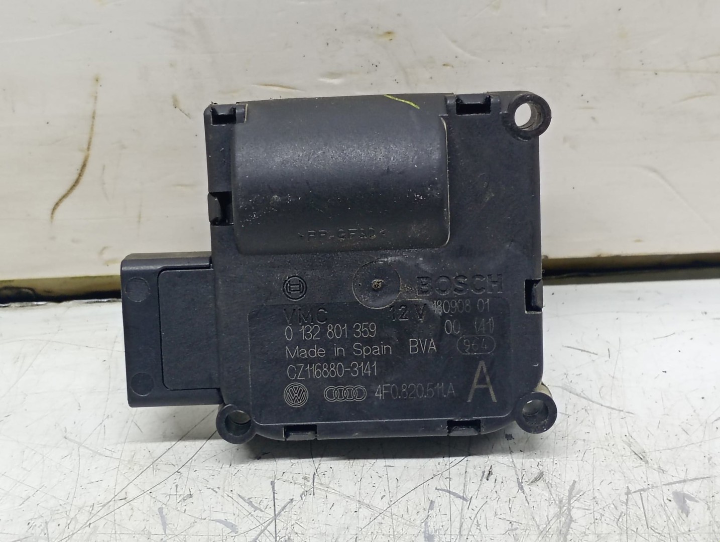 Motoras clapeta mixaj aer 0132801359 Audi A6 4F/C6 (facelift) (2008 - 2011)
