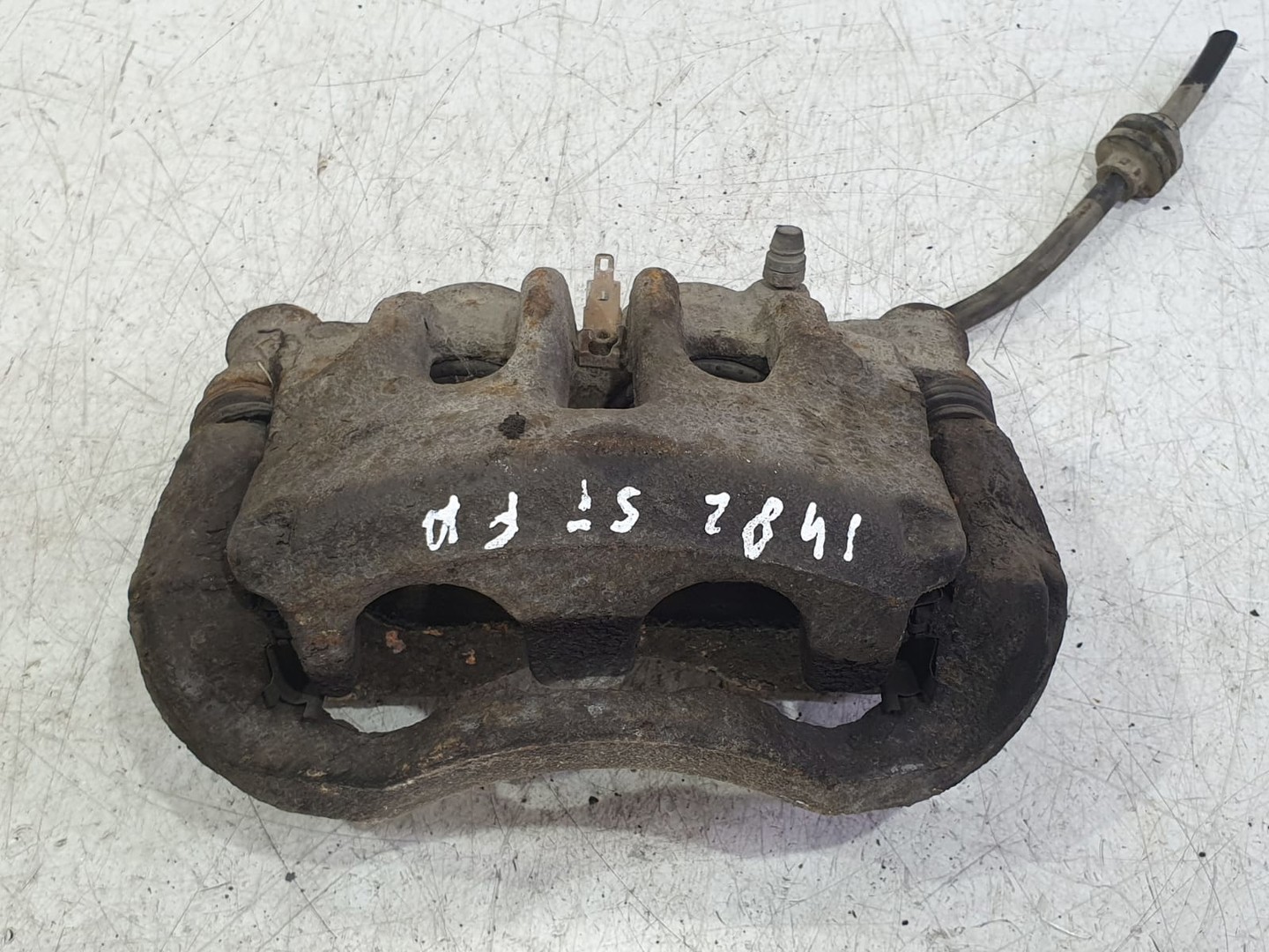 Etrier stanga fata 410105039r Renault Master 3 (2010 - 2015)
