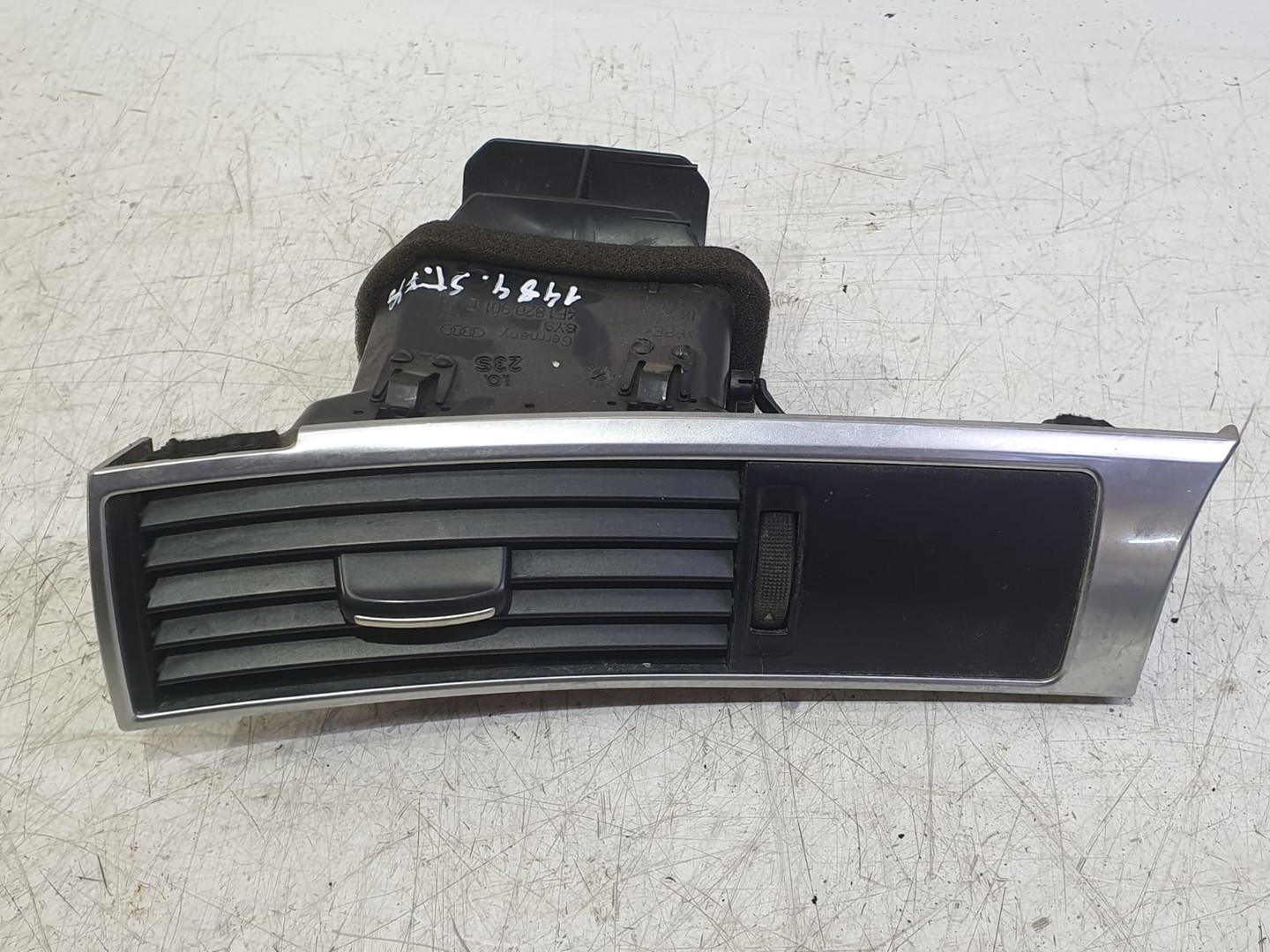 Grila ventilatie 4f1820901d Audi A6 4F/C6 (2004 - 2008)