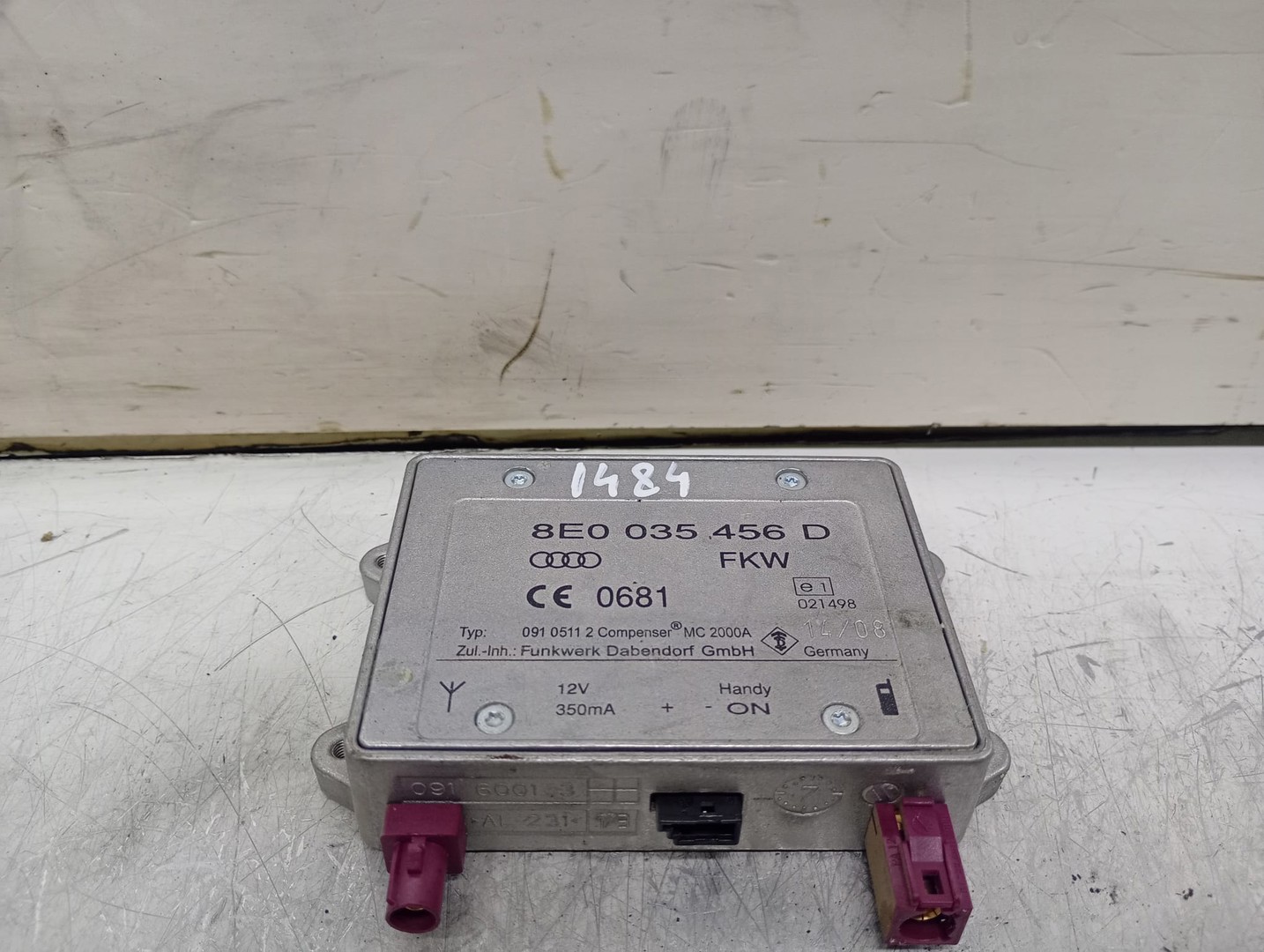 Amplificator antena 8E0035456D Audi A6 4F/C6 (2004 - 2008)