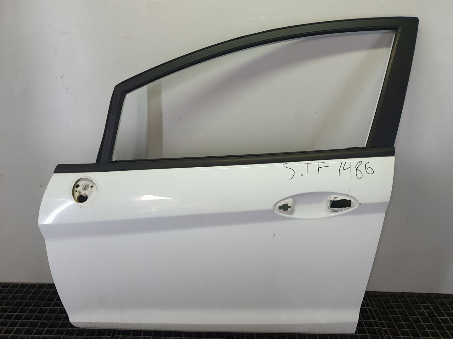 Usa stanga fata Ford Fiesta 6 (facelift) (2013 - 2020)