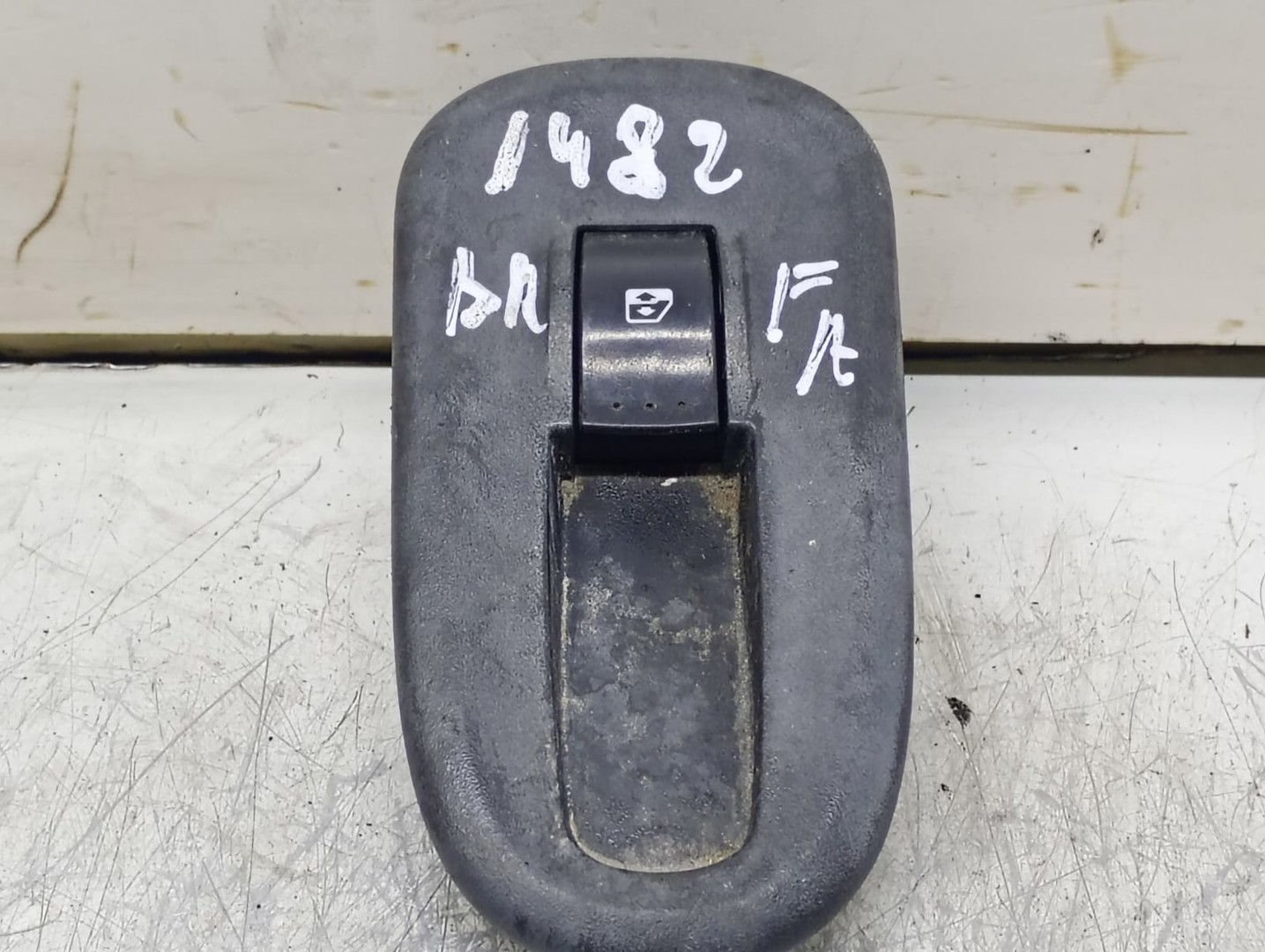 Buton geam 8200548968 Renault Master 3 (2010 - 2015)